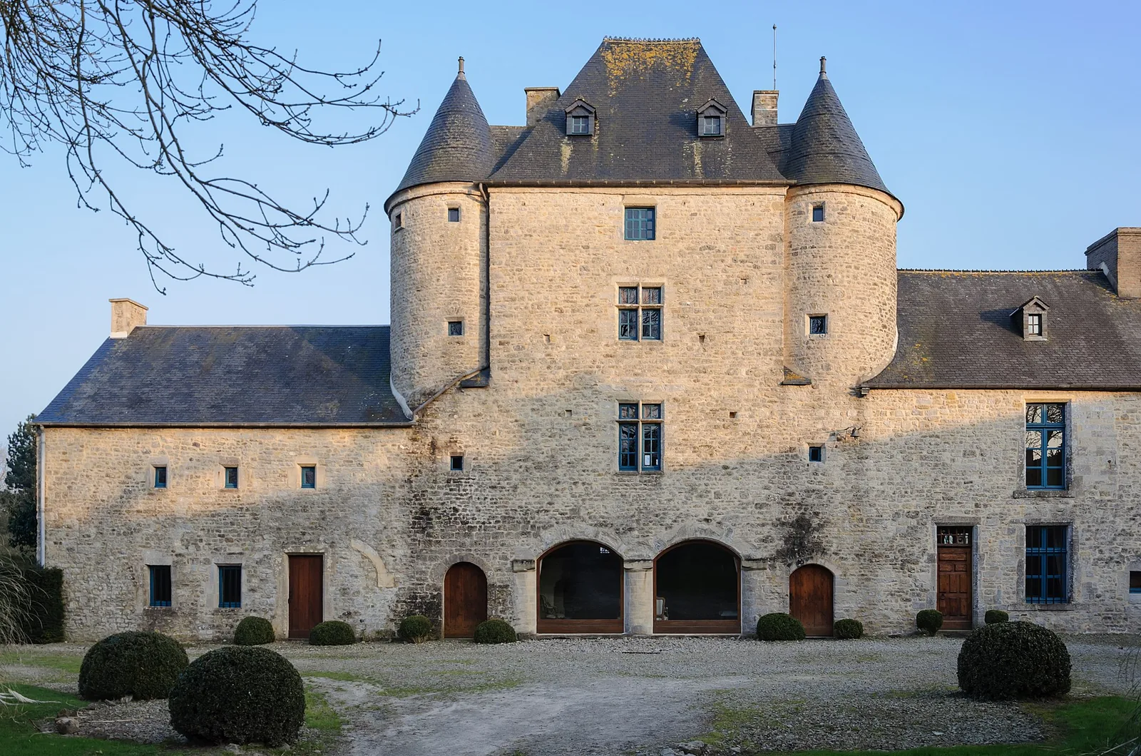Ancien château, Sainte-Marie-du-Mont – Manche
