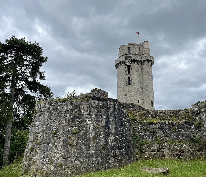 Ancien château