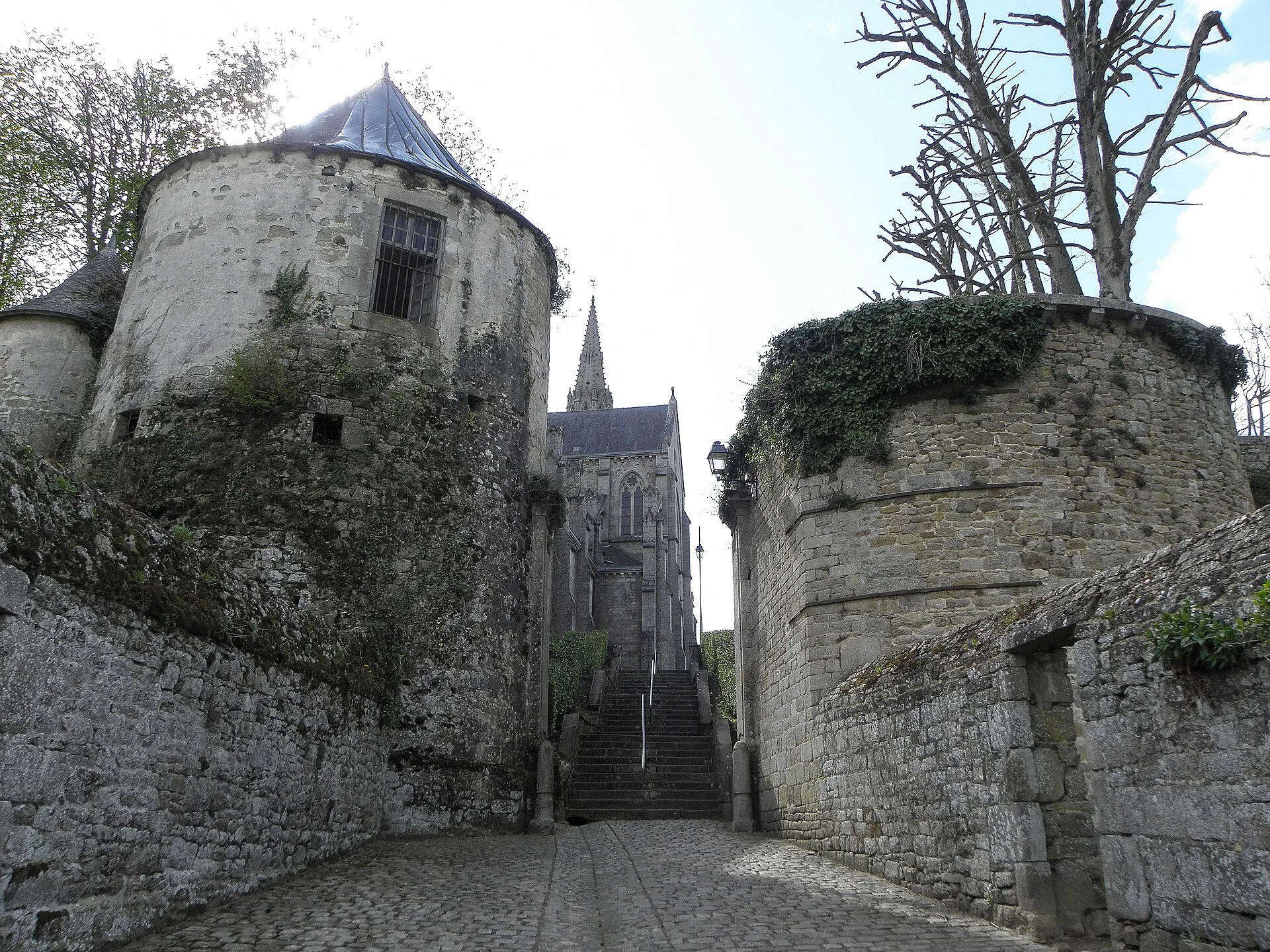Anciennes fortifications