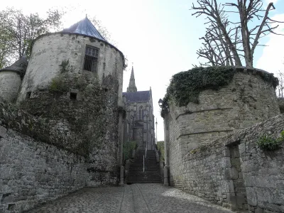 Anciennes fortifications