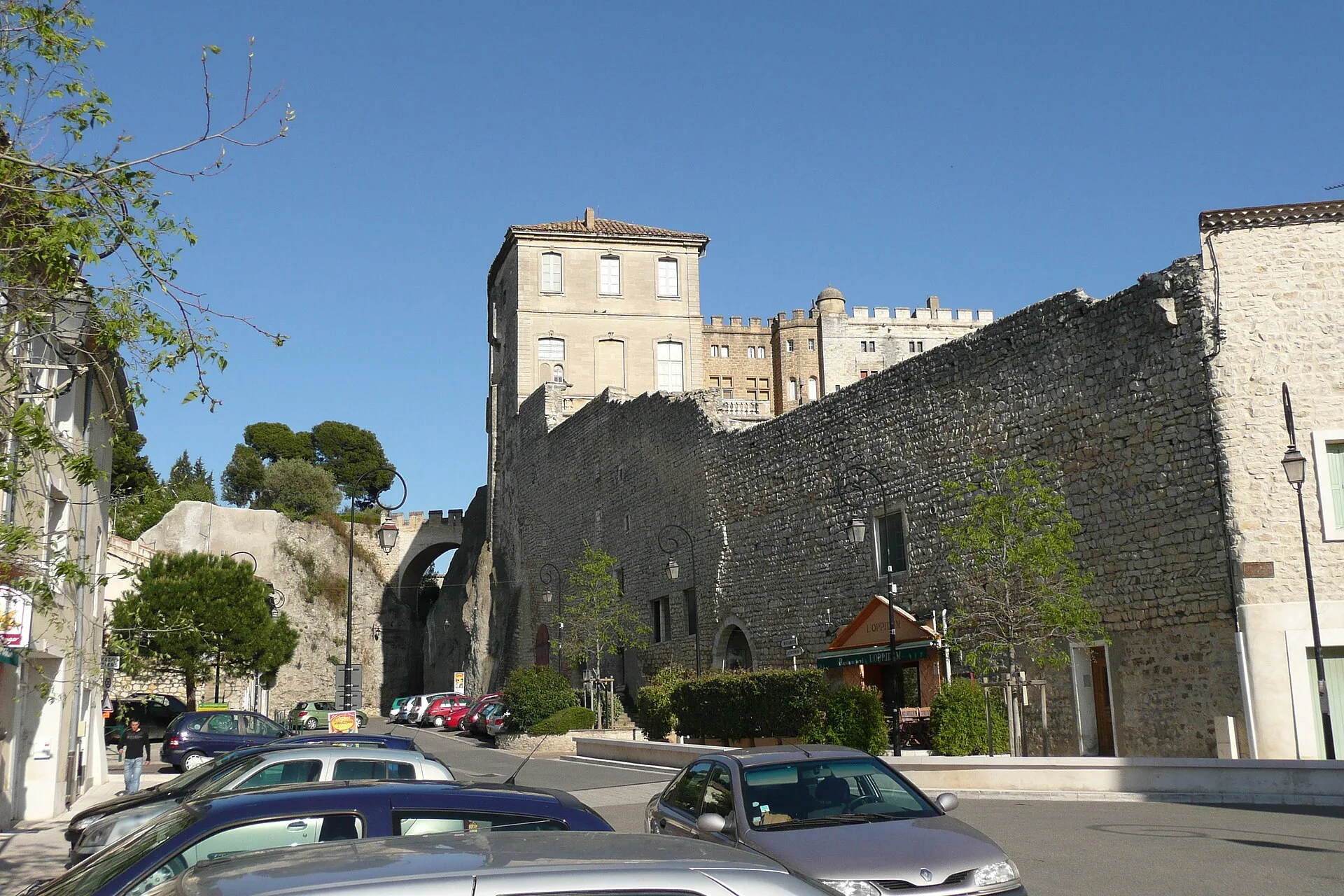 Château d'Aramon, Aramon – Gard
