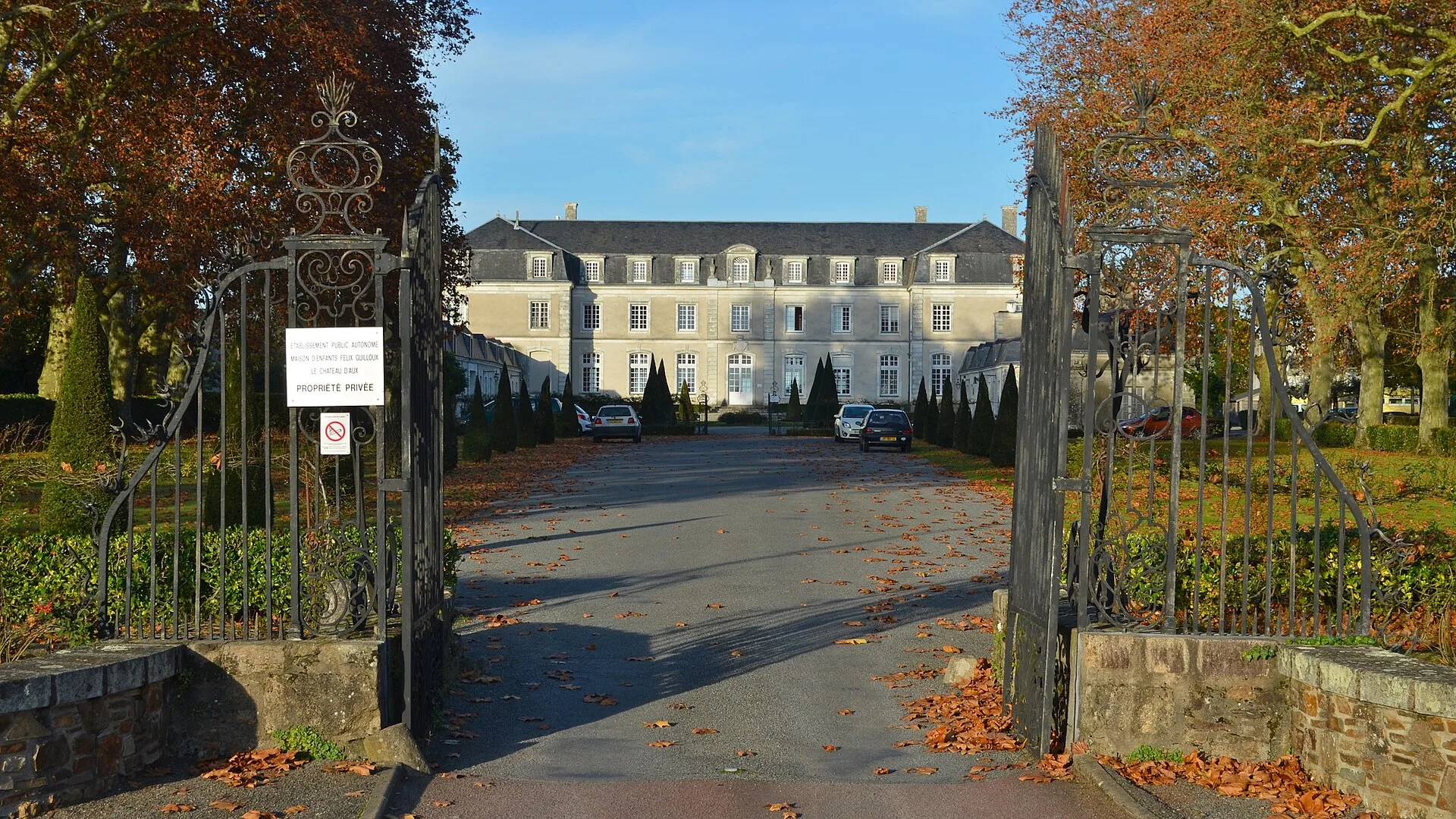 Château d'Aux, La Montagne – Loire-Atlantique