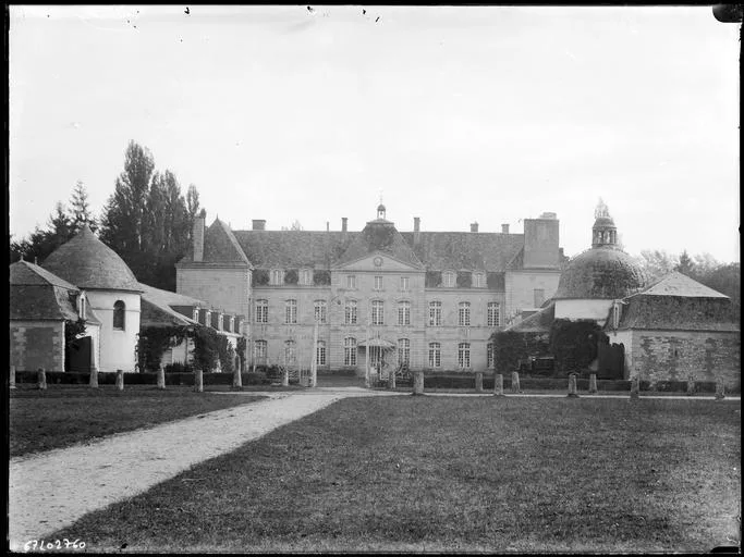 Château d'Échuilly, Les Verchers-sur-Layon – Maine-et-Loire