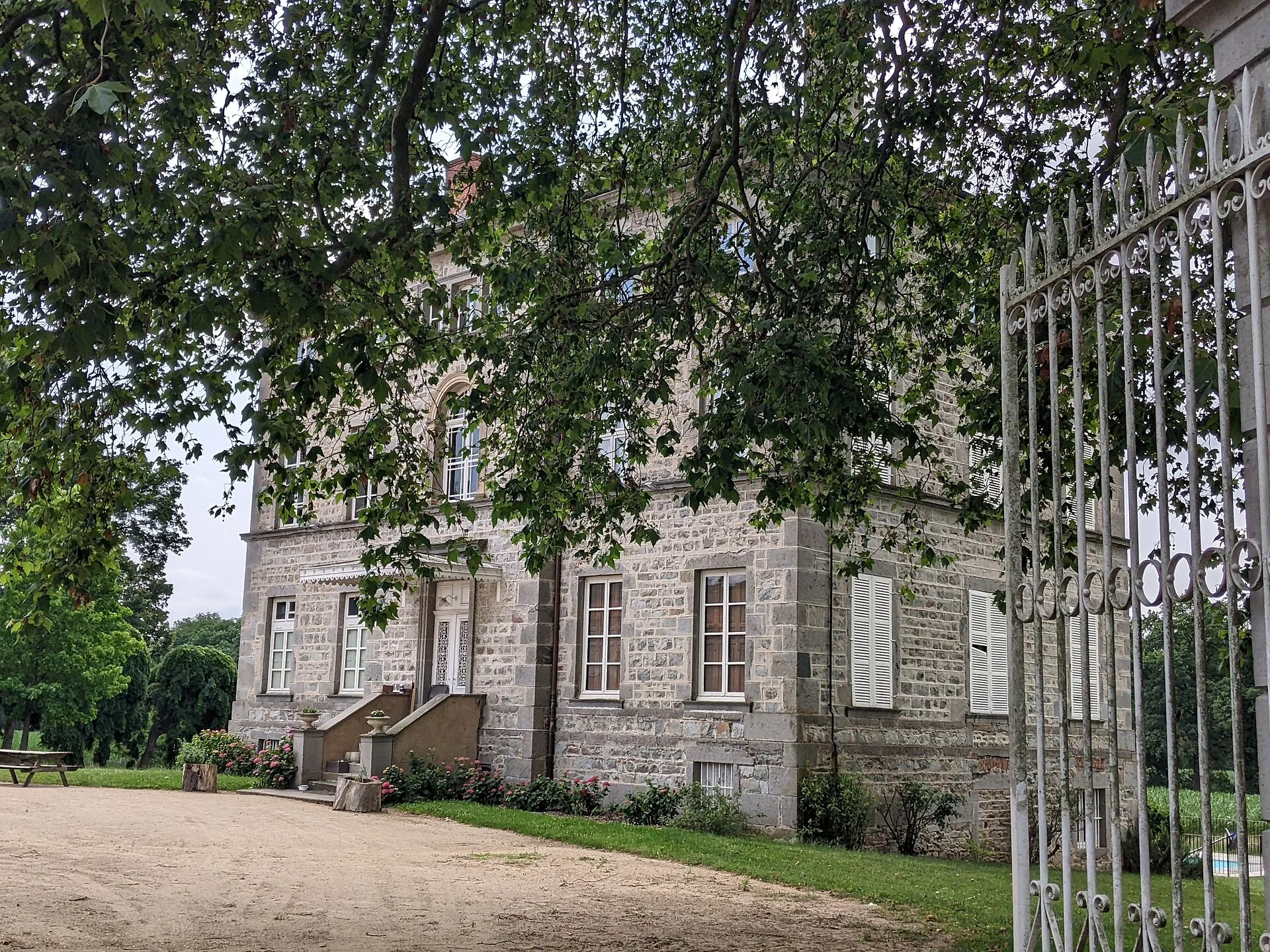 Château de Bonlieu, Sainte-Agathe-la-Bouteresse – Loire
