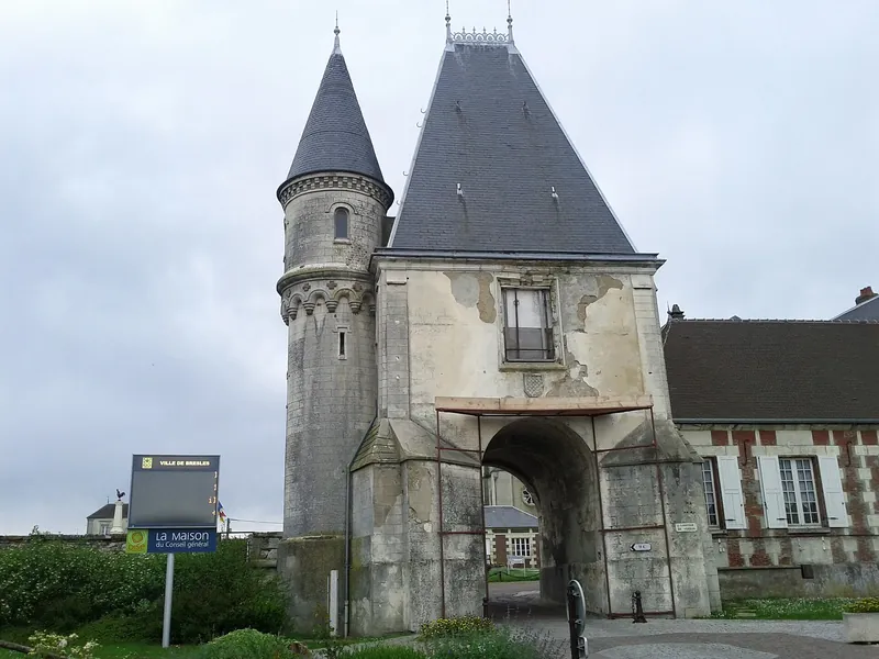 Château de Bresles, ancienne résidence des évêques de Beauvais