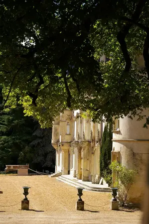 Château de Charbonnières