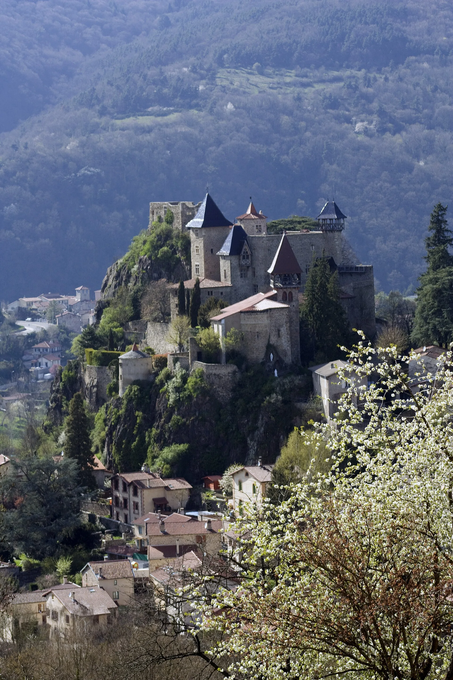 Château de Cornillon, Saint-Paul-en-Cornillon – Loire