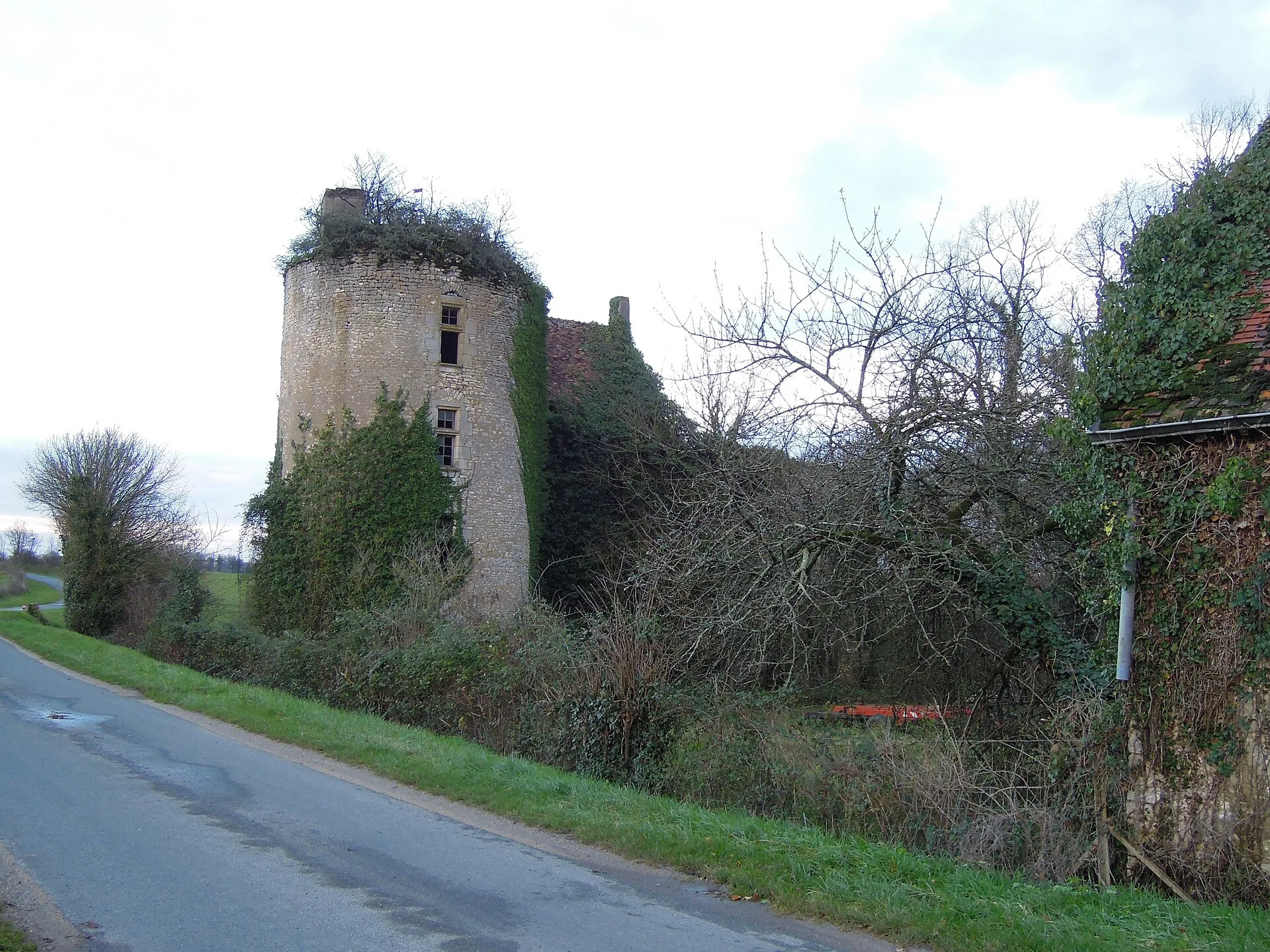 Château de Courcenay, Velles – Indre