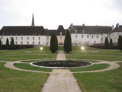 Château de Gilly-lès-Cîteaux