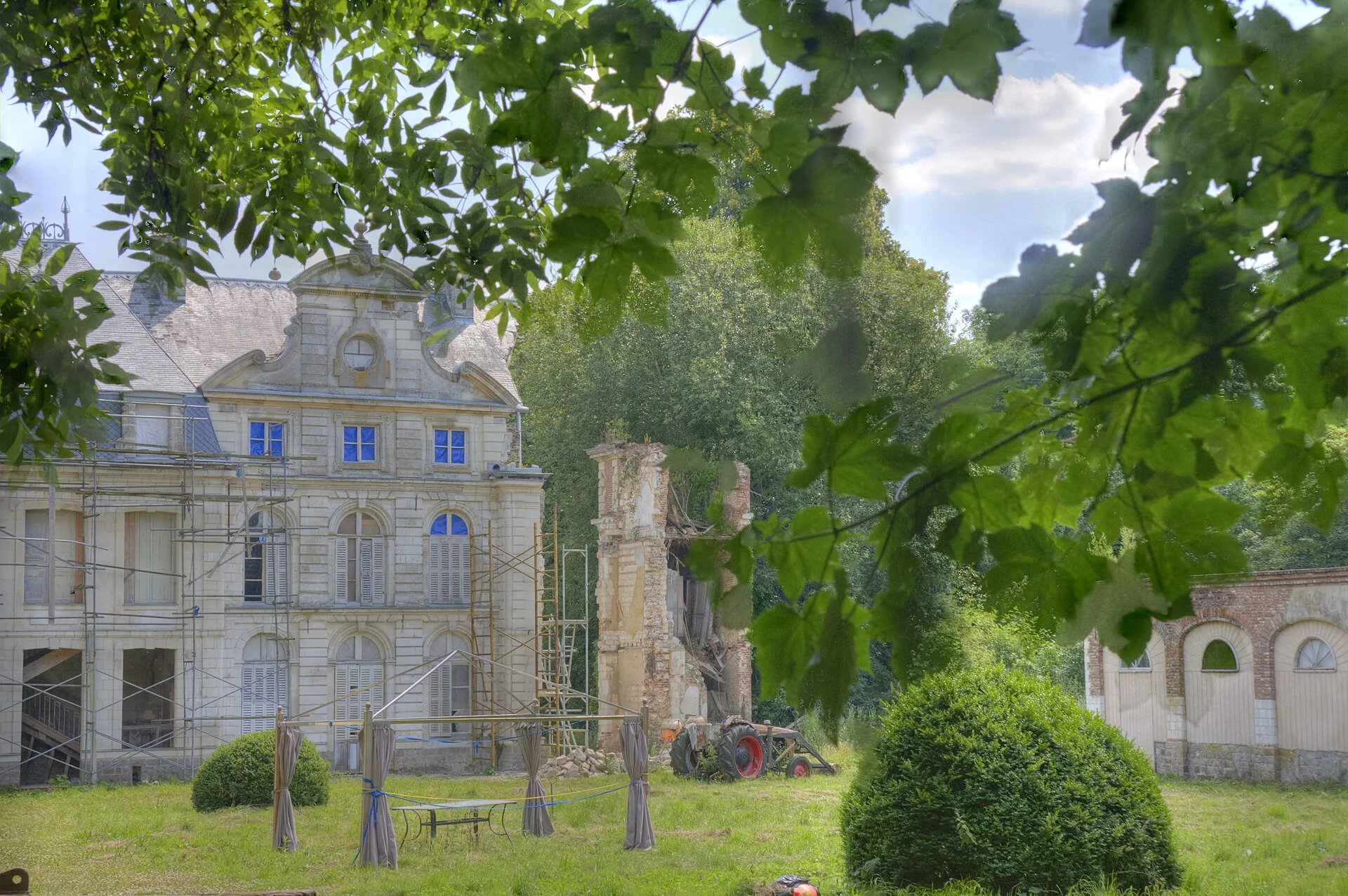 Château de Humières, Humières – Pas-de-Calais
