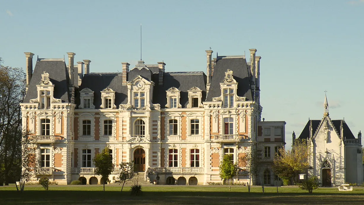 Château de La Maison-Rouge, La Bruère-sur-Loir – Sarthe