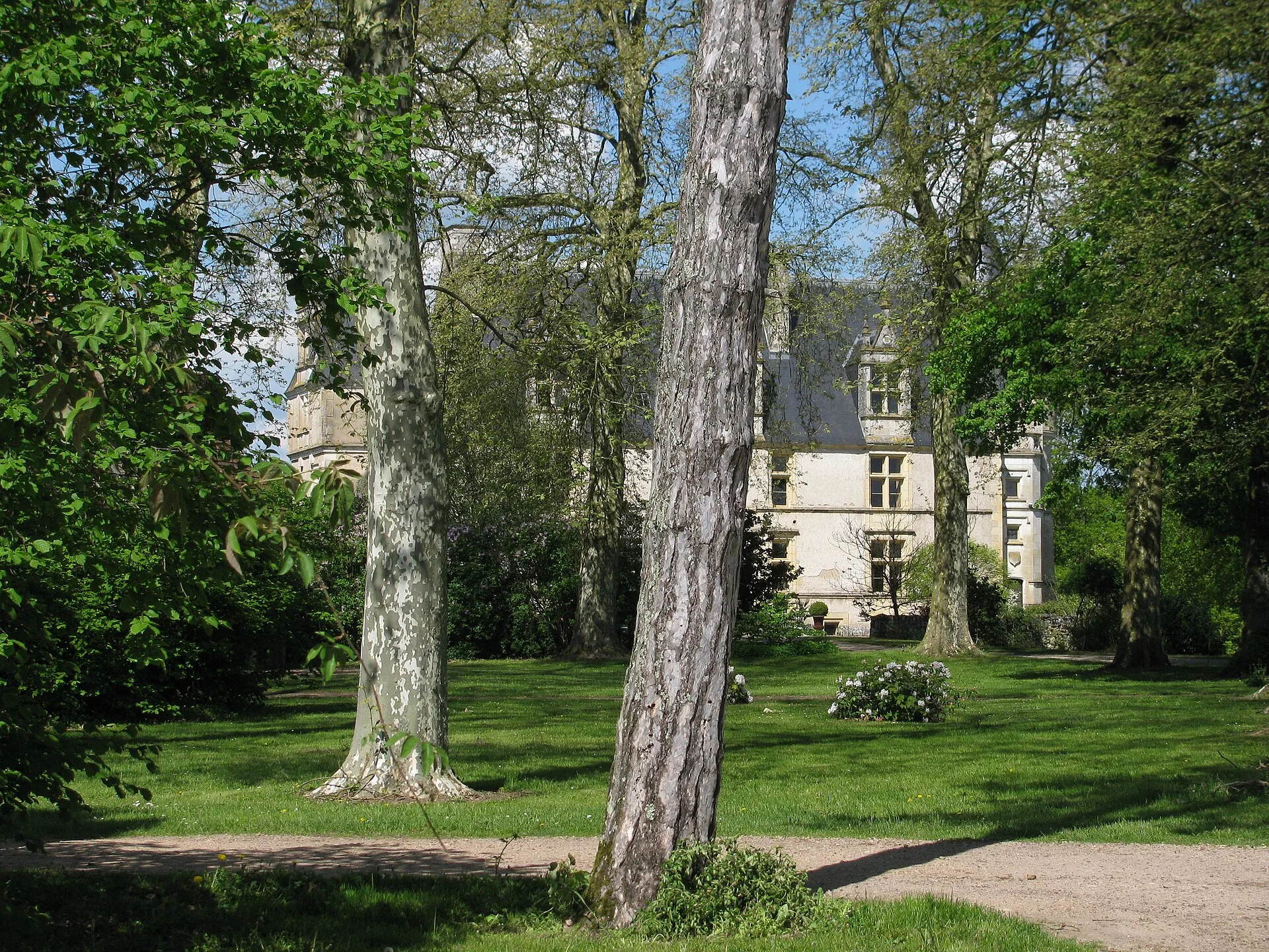 Château de la Motte-Farchat, Fleury-sur-Loire – Nièvre