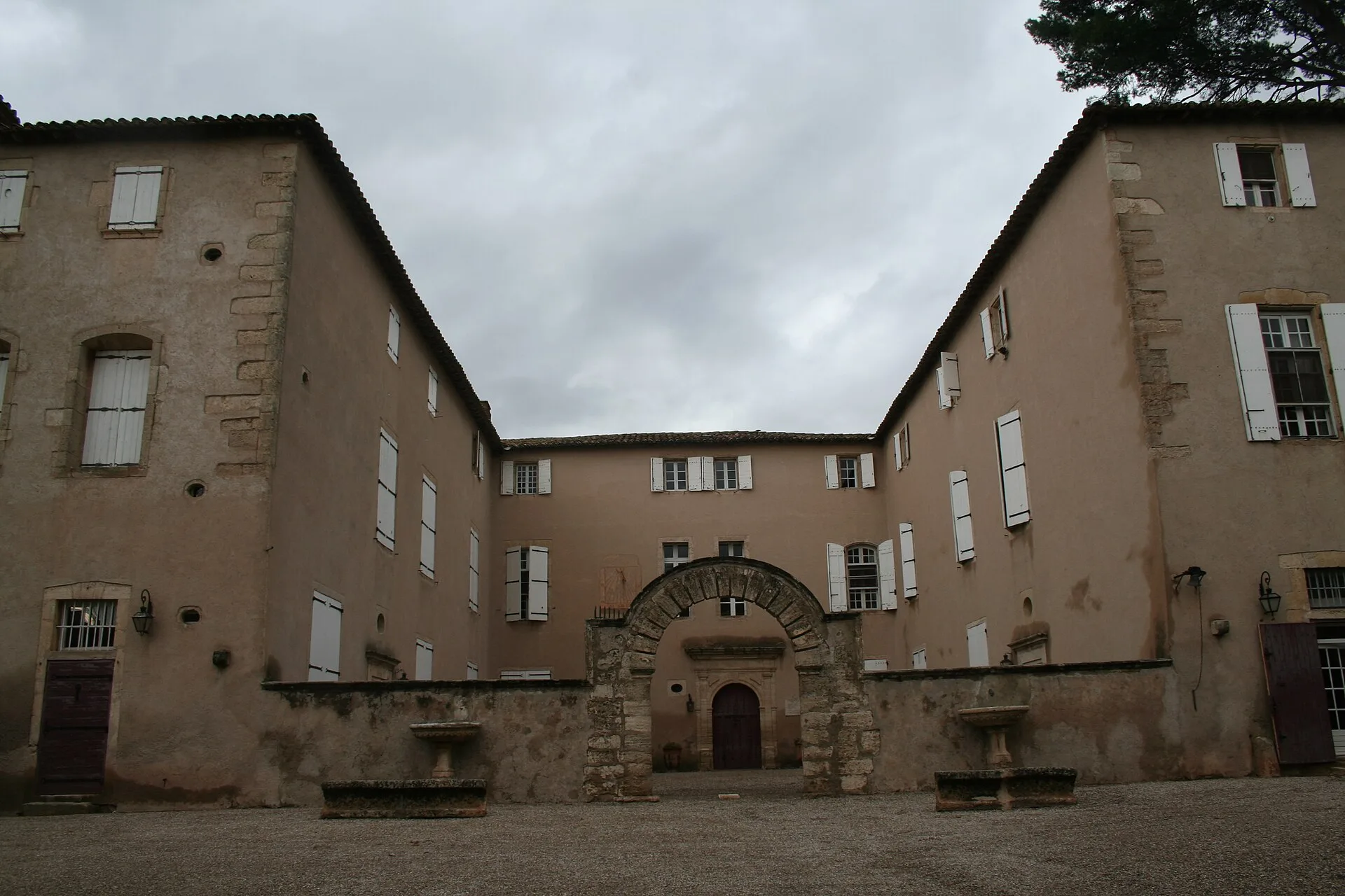 Château de Lézignan-la-Cèbe, Lézignan-la-Cèbe – Hérault