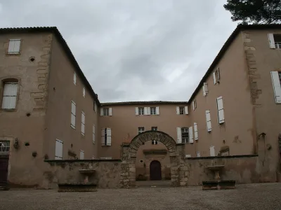 Château de Lézignan-la-Cèbe
