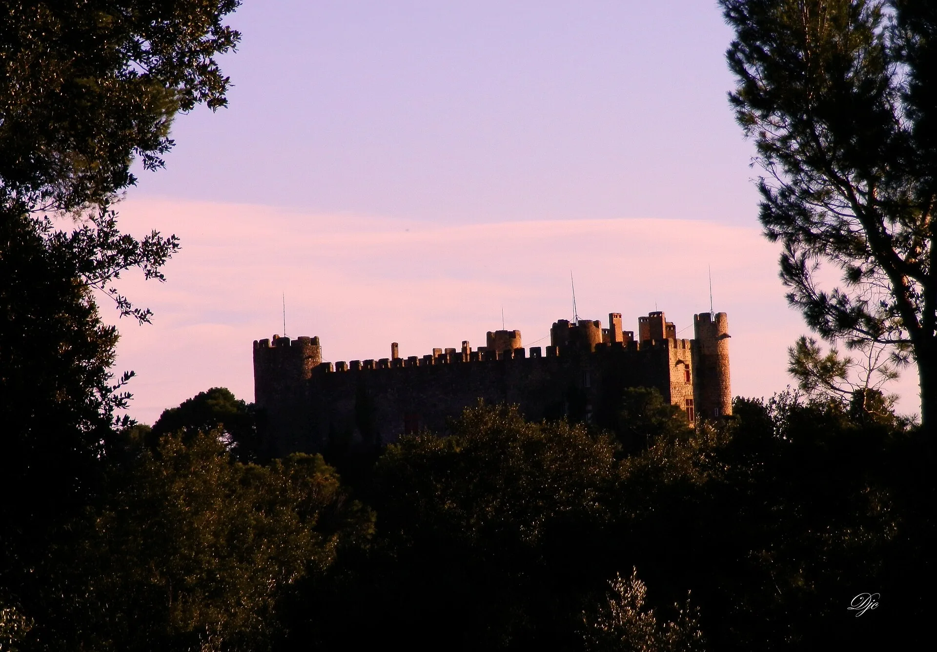 Château de Montfaucon, Montfaucon – Gard