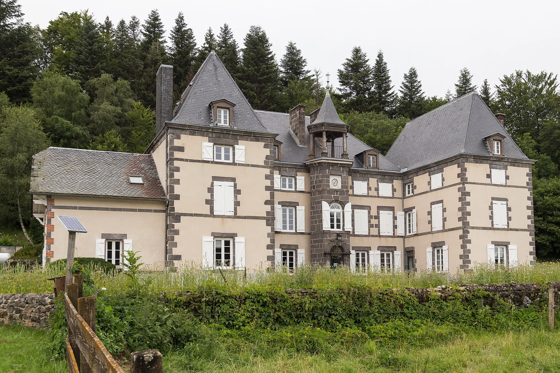 Château de Montlosier, Aydat – Puy-de-Dôme