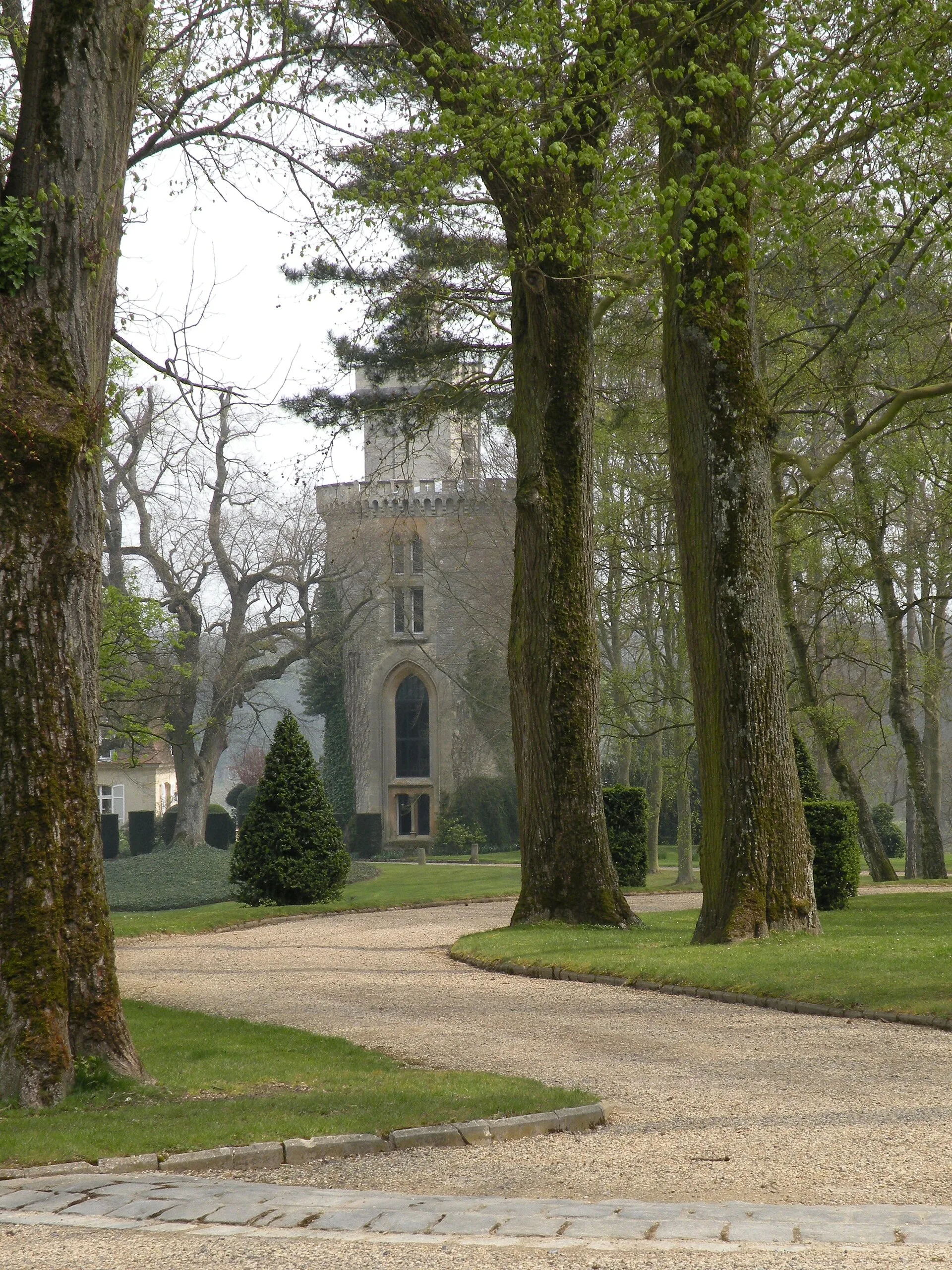 Château de Mouchy-le-Châtel, Heilles – Oise