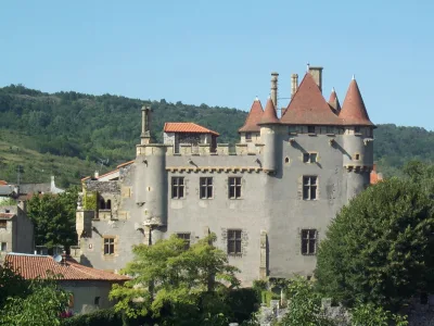 Château de Murol en Saint Amant