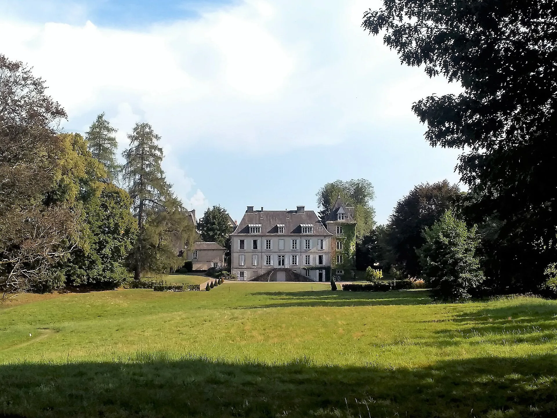 Château de Neuvic d'Ussel