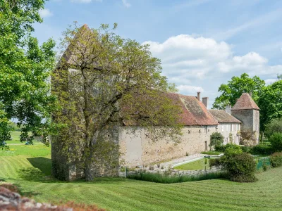 Château de Noyant-d'Allier