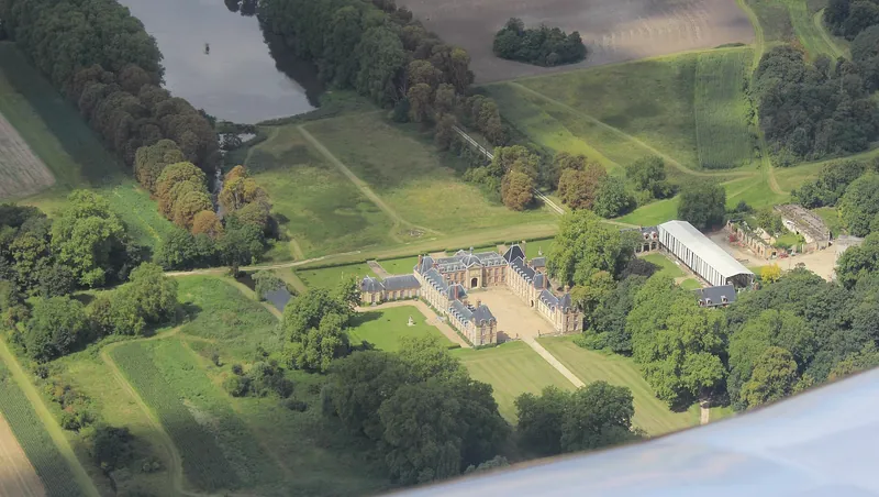 Château de Pontchartrain (également sur commune de Jouars-Pontchartrain)