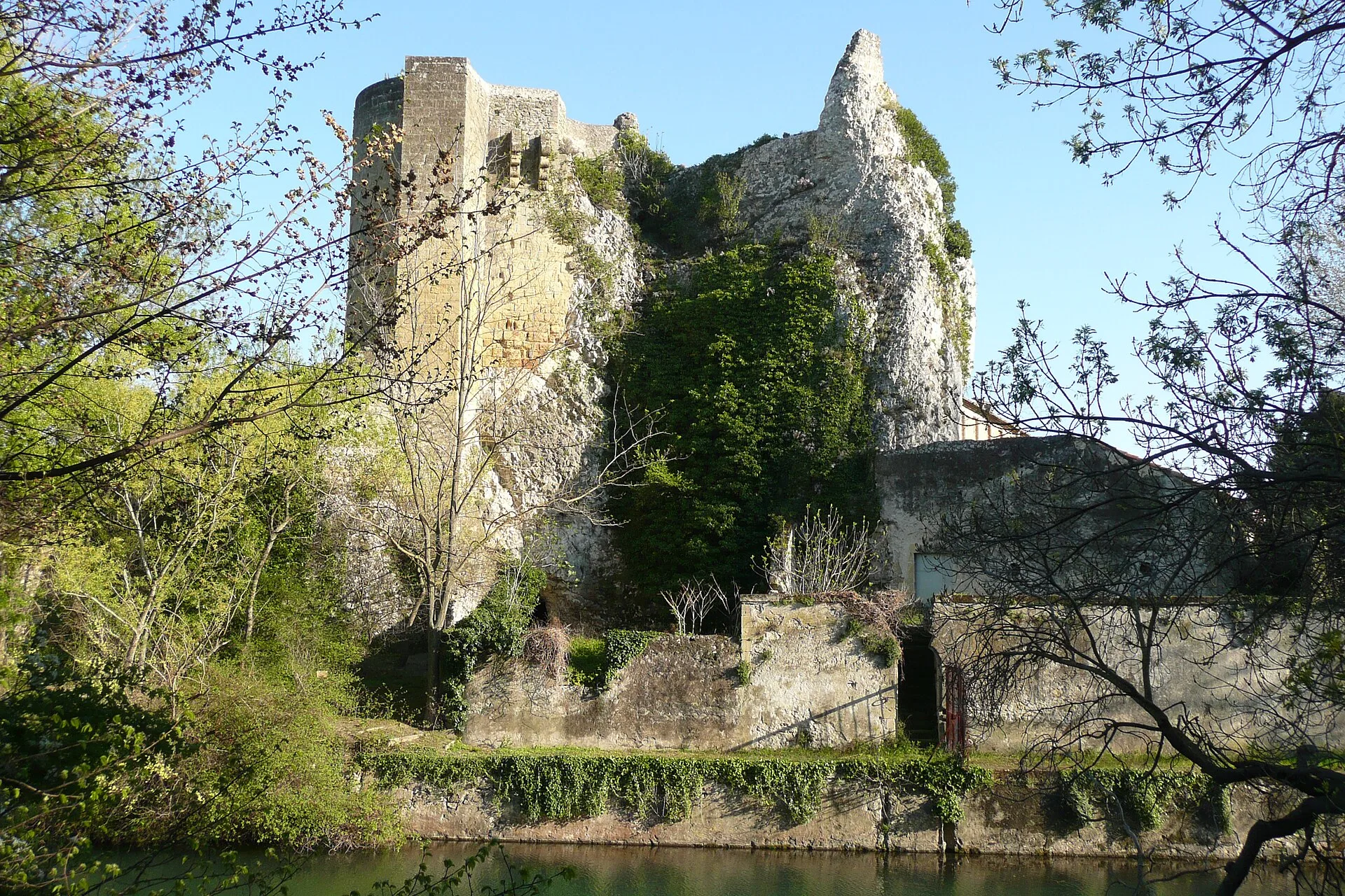 Château de Roquemaure, Roquemaure – Gard