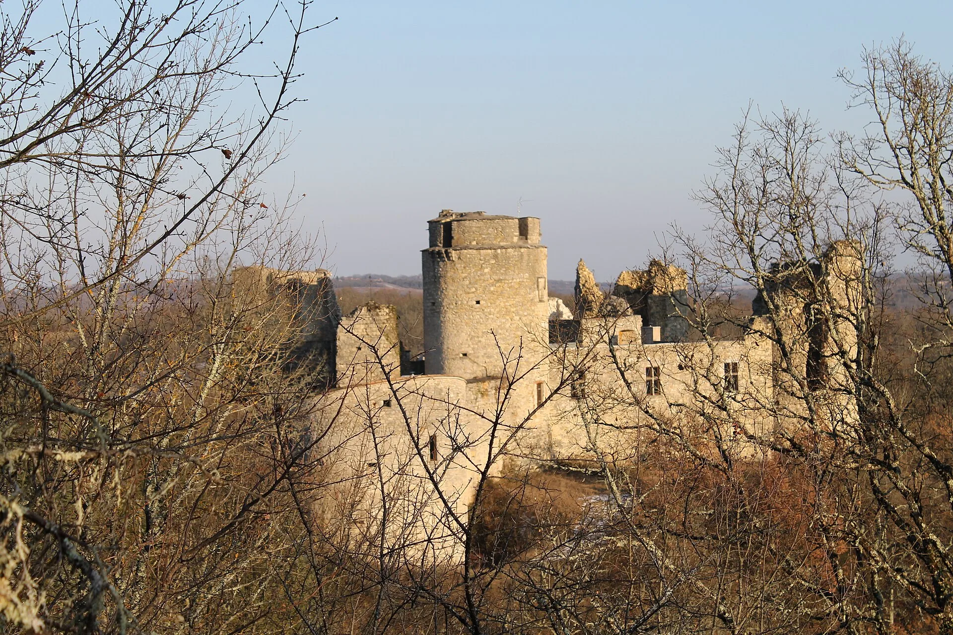 Château de Roussillon, Saint-Pierre-Lafeuille – Lot