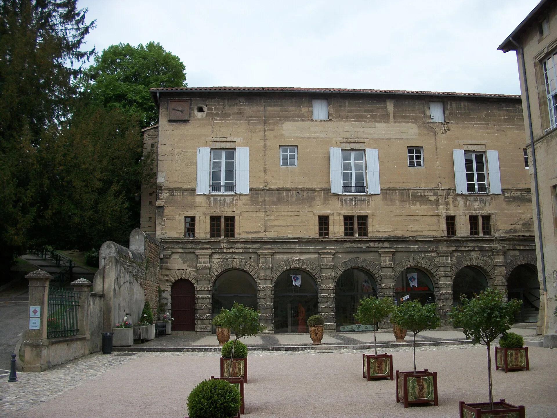 Château de Roussillon, Roussillon – Isère
