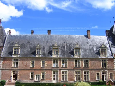 Château de Saint-Amand-en-Puisaye