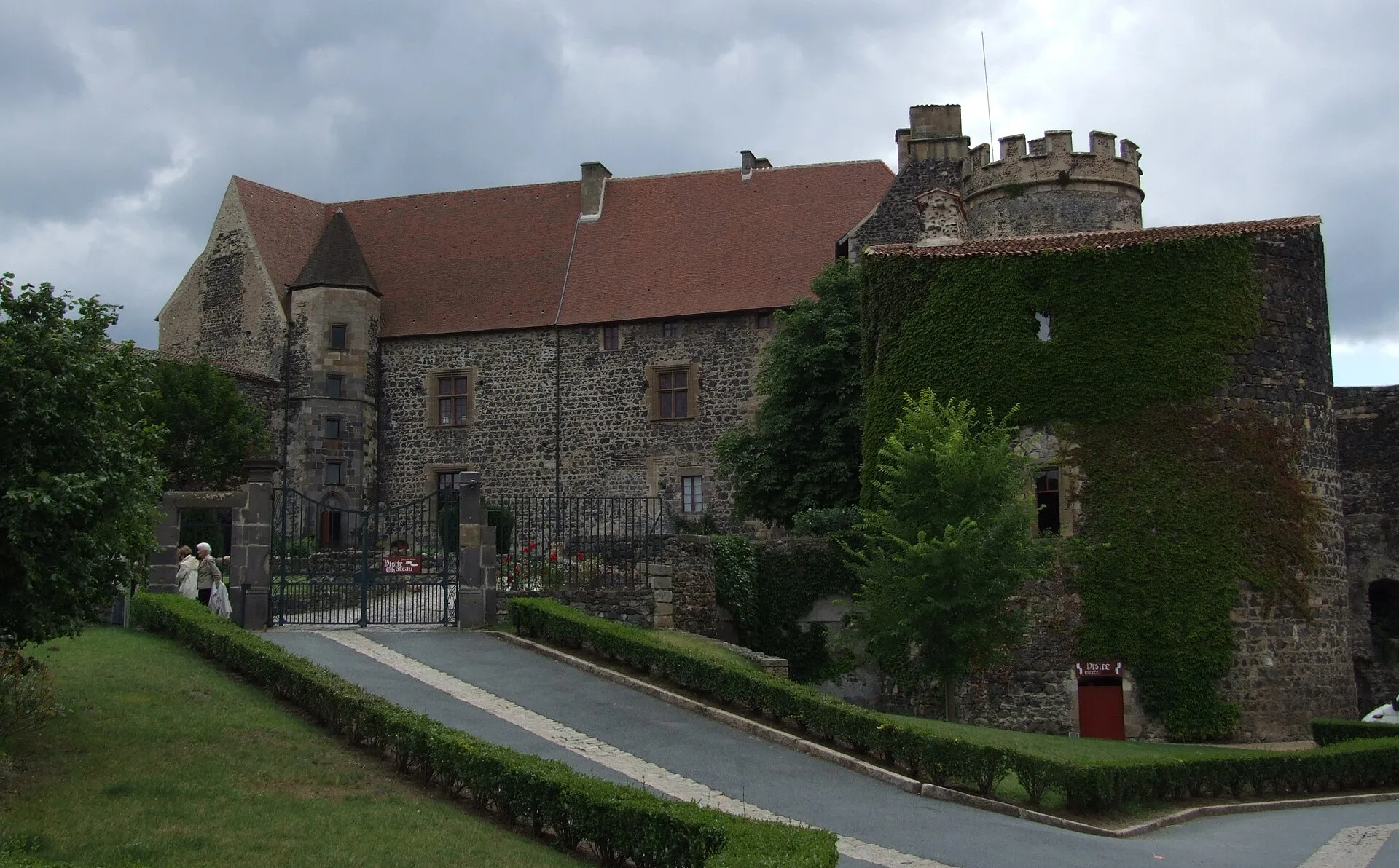 Château de Saint-Saturnin, Saint-Saturnin – Puy-de-Dôme