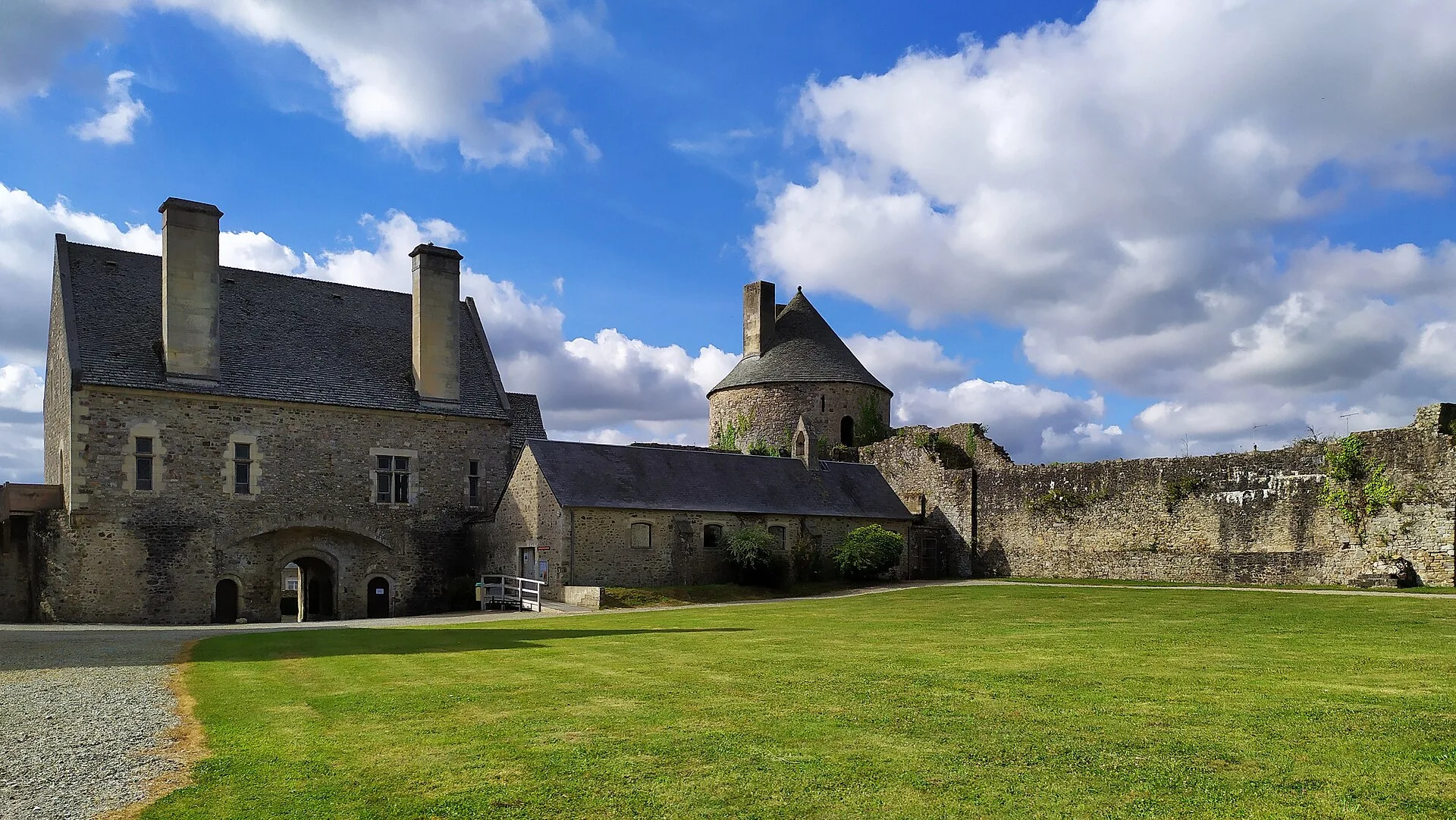 Château de Saint-Sauveur-le-Vicomte, Saint-Sauveur-le-Vicomte – Manche