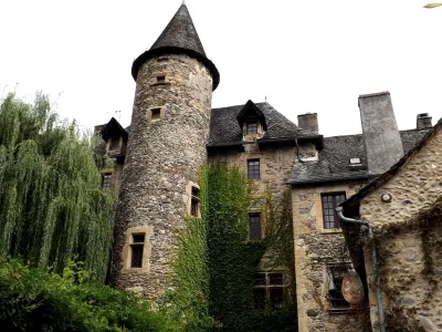 Château de Sainte-Eulalie-d'Olt
