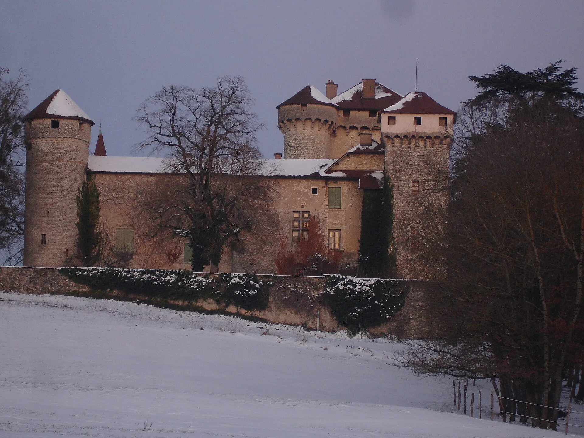 Château de Serrières, Trept – Isère