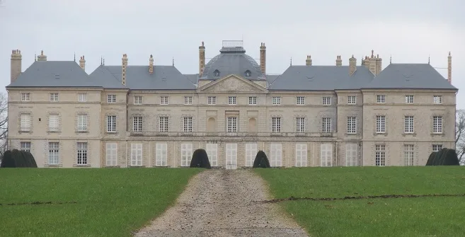 Château de Sourches, Saint-Symphorien – Sarthe