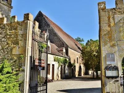 Château de Vault-de-Lugny