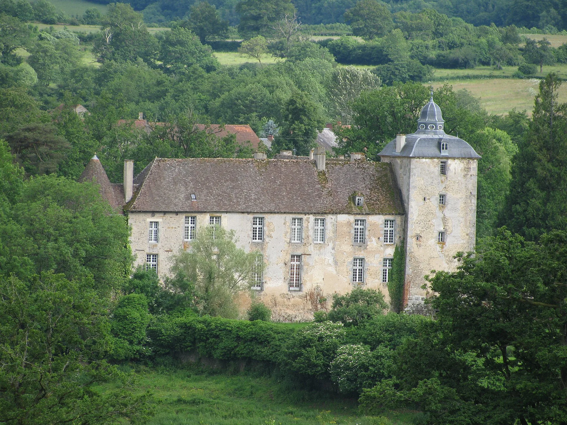 Château de Vésigneux, Saint-Martin-du-Puy – Nièvre