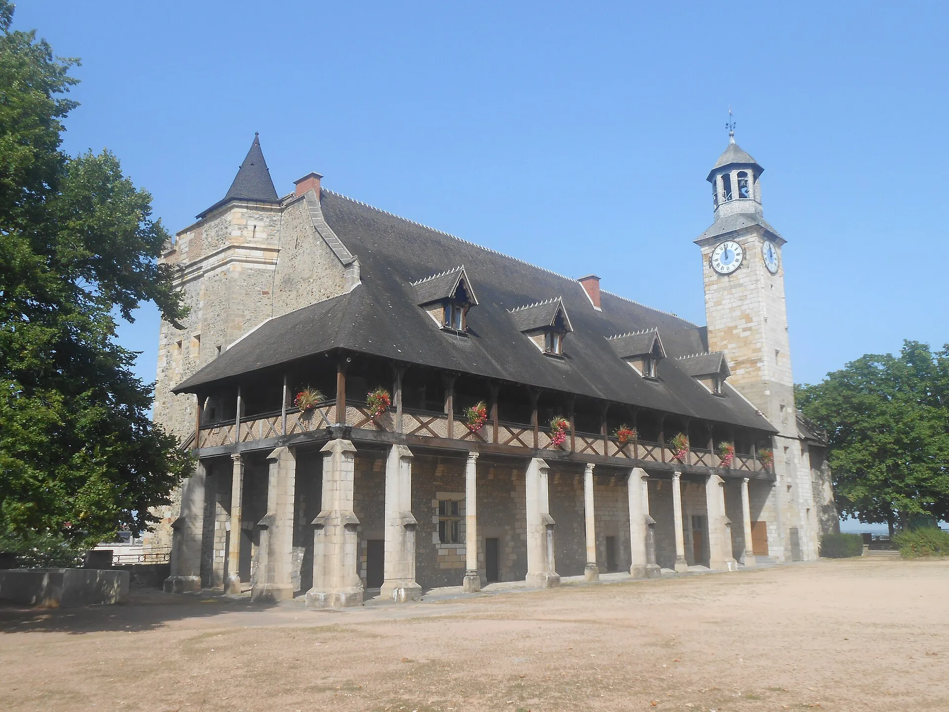 Château des ducs de Bourbon à Montluçon
