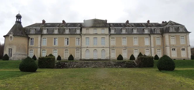 Château des Perrais, Parigné-le-Pôlin – Sarthe