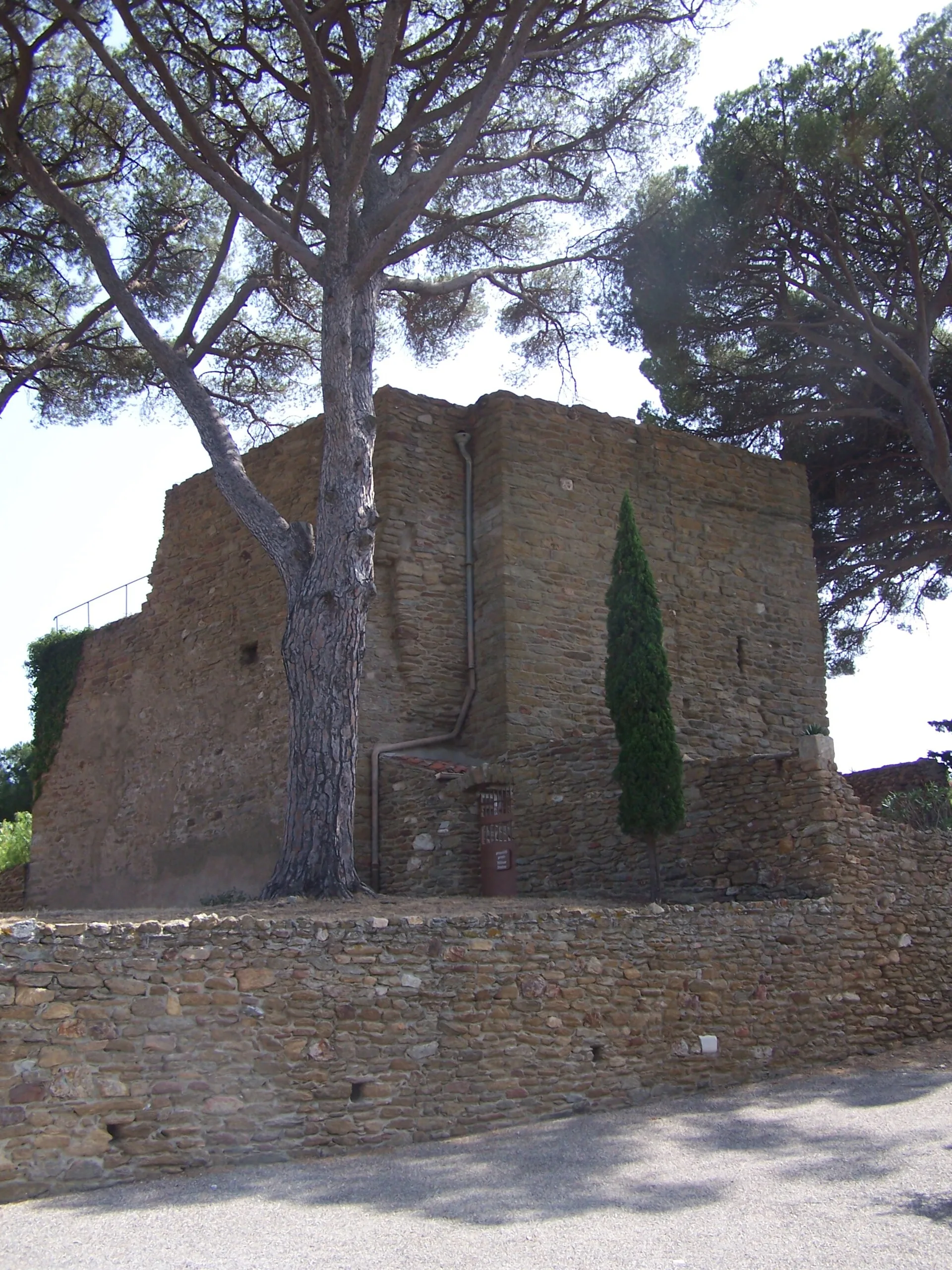 Château des seigneurs de Fos, Bormes-les-Mimosas – Var