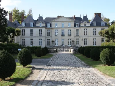 Château du Mesnil-Saint-Denis