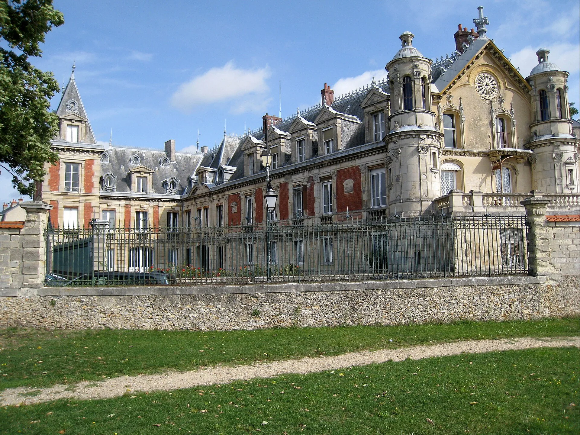 Château du Prieuré, Conflans-Sainte-Honorine – Yvelines