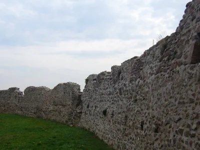Château et cimetière de Châtenois