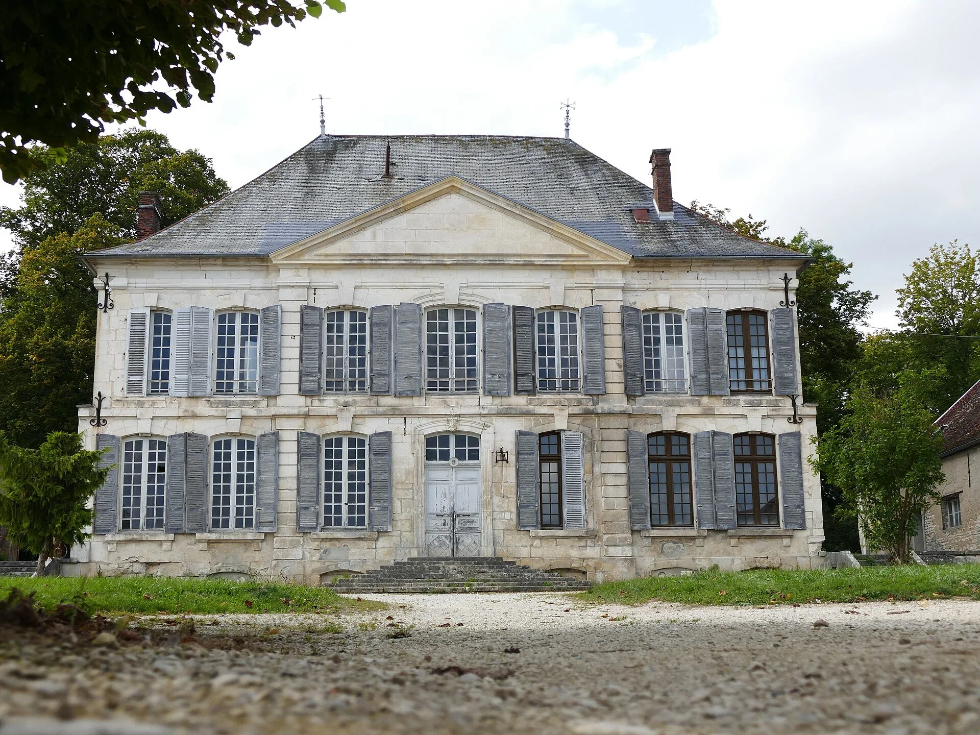 Château français situé aux Riceys