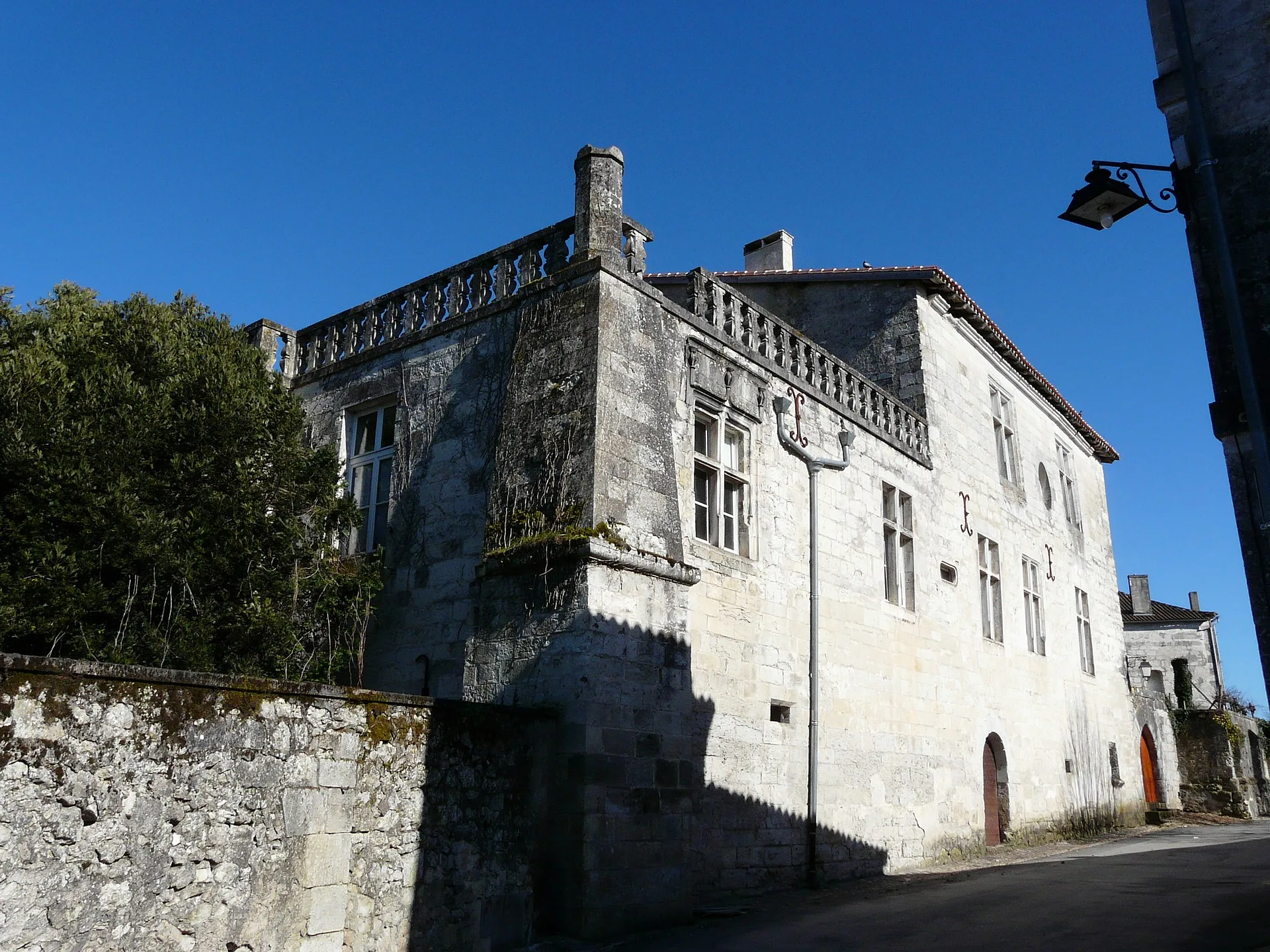 Château-Haut de Lisle, Lisle – Dordogne