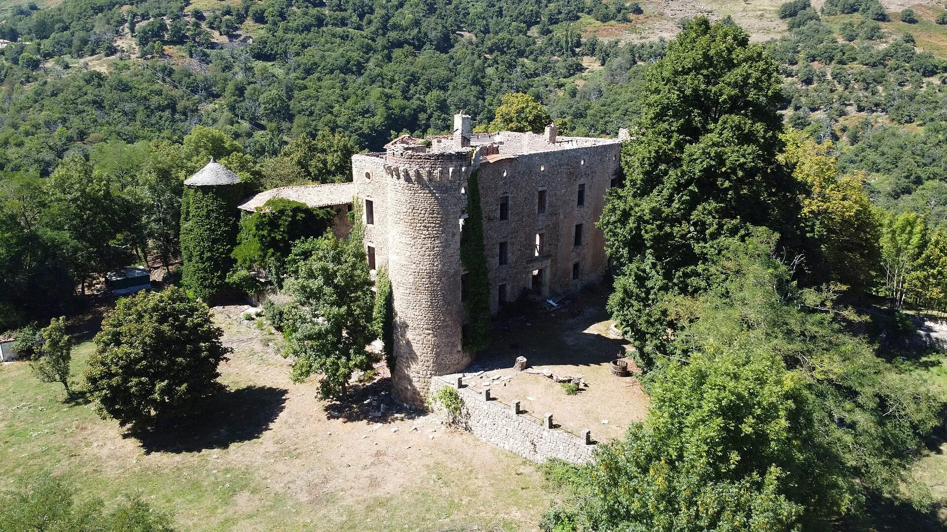 Chateau La Tour