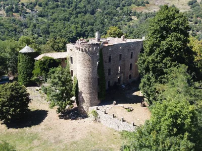 Chateau La Tour