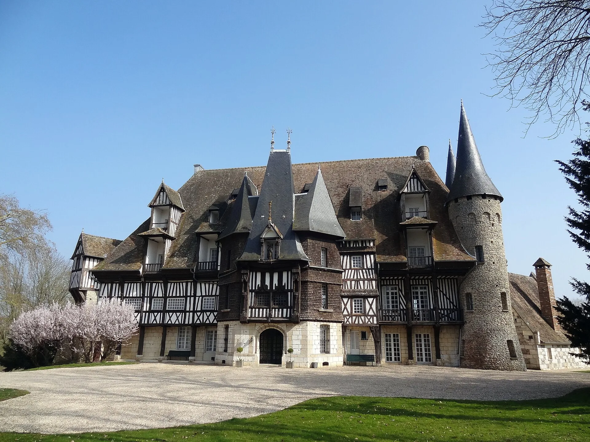 Château Saint-Hilaire, Louviers – Eure