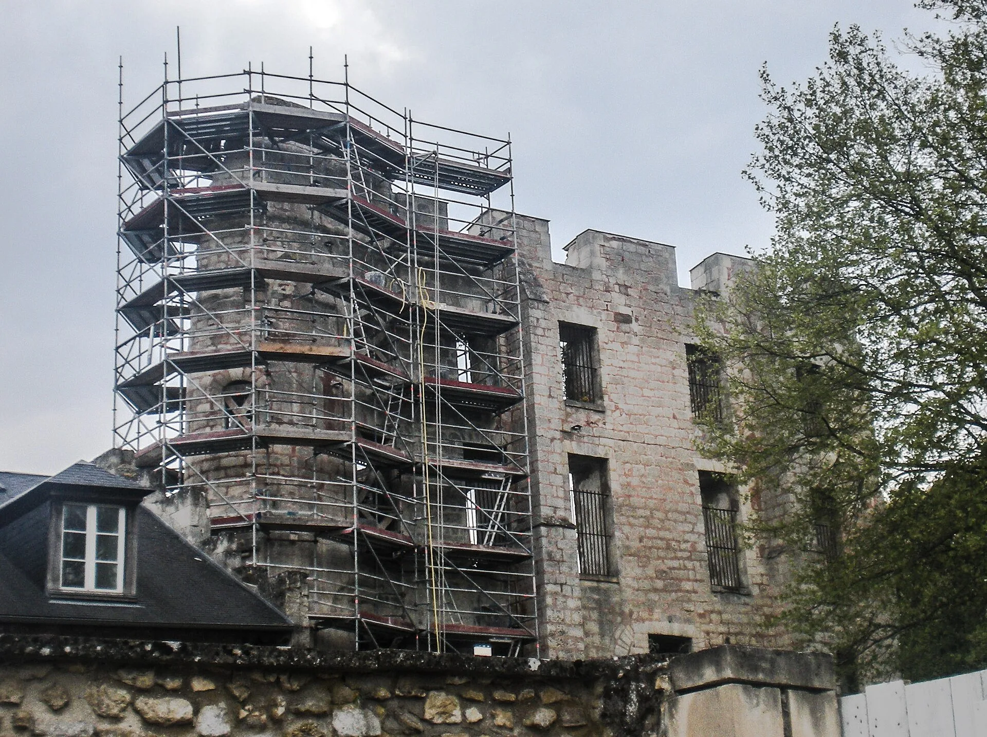 Donjon de Clermont, Clermont – Oise