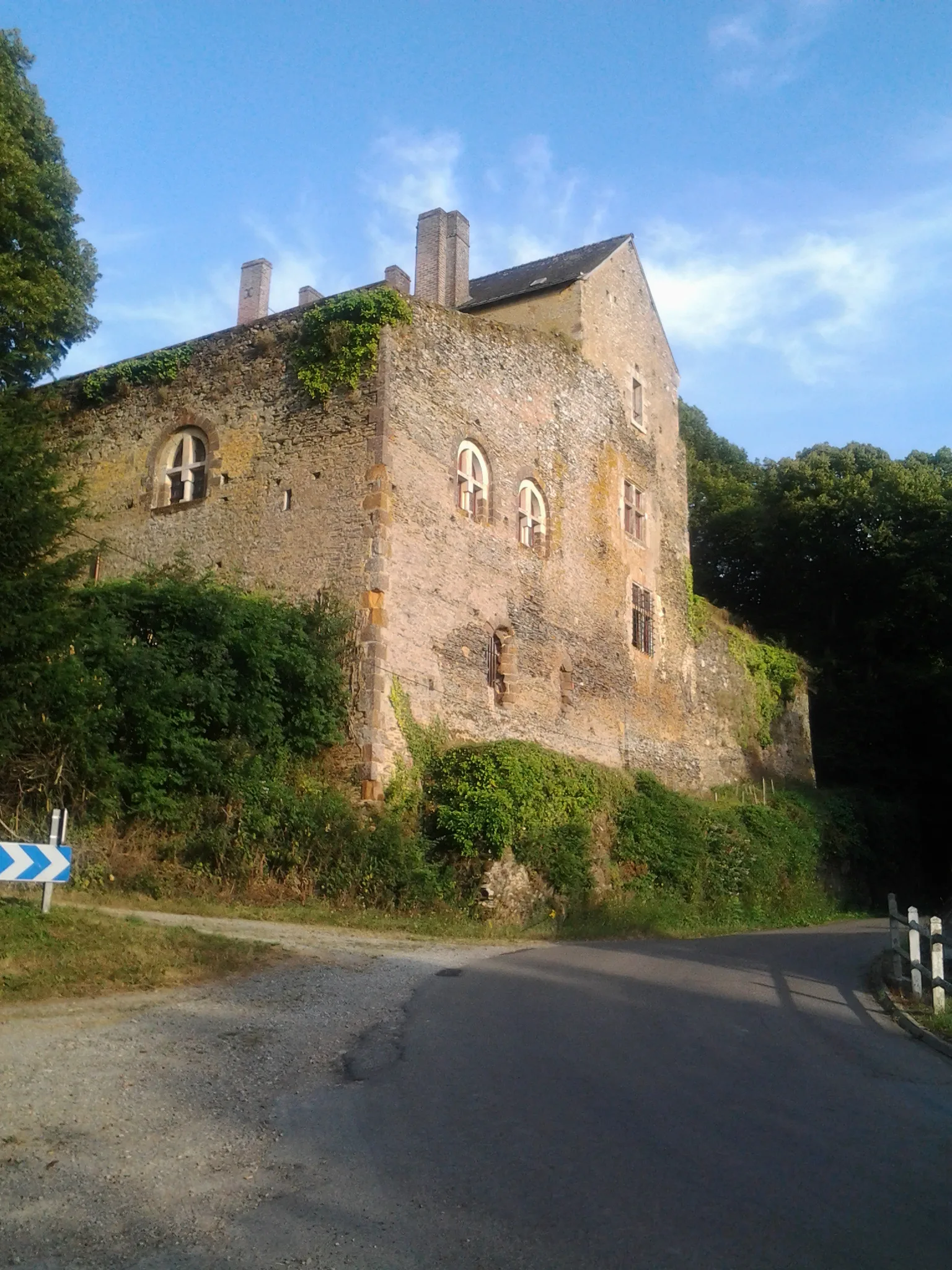 Donjon de Courmenant, Rouez – Sarthe