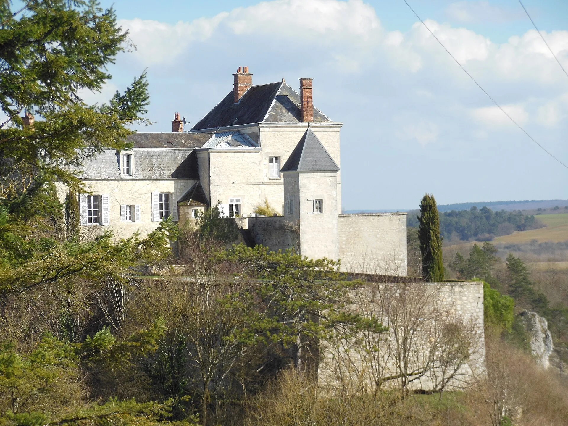 Donjon de Mailly-le-Château, Mailly-le-Château – Yonne